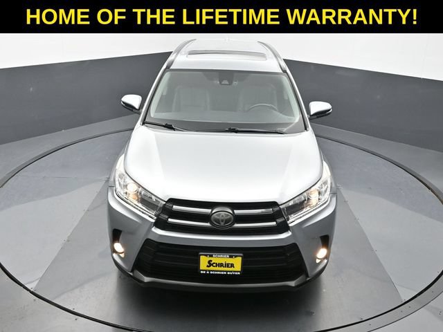Used 2017 Toyota Highlander SE AWD/4WD image 50