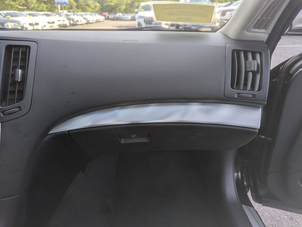Used 2013 INFINITI G37 Convertible w/ Premium Pkg RWD image 32
