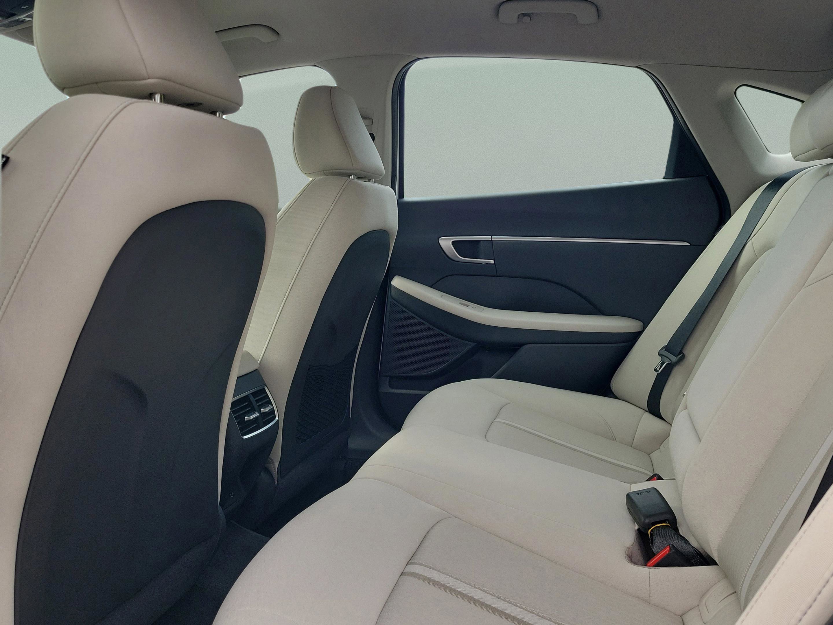 New 2025 Hyundai Sonata SEL image 7