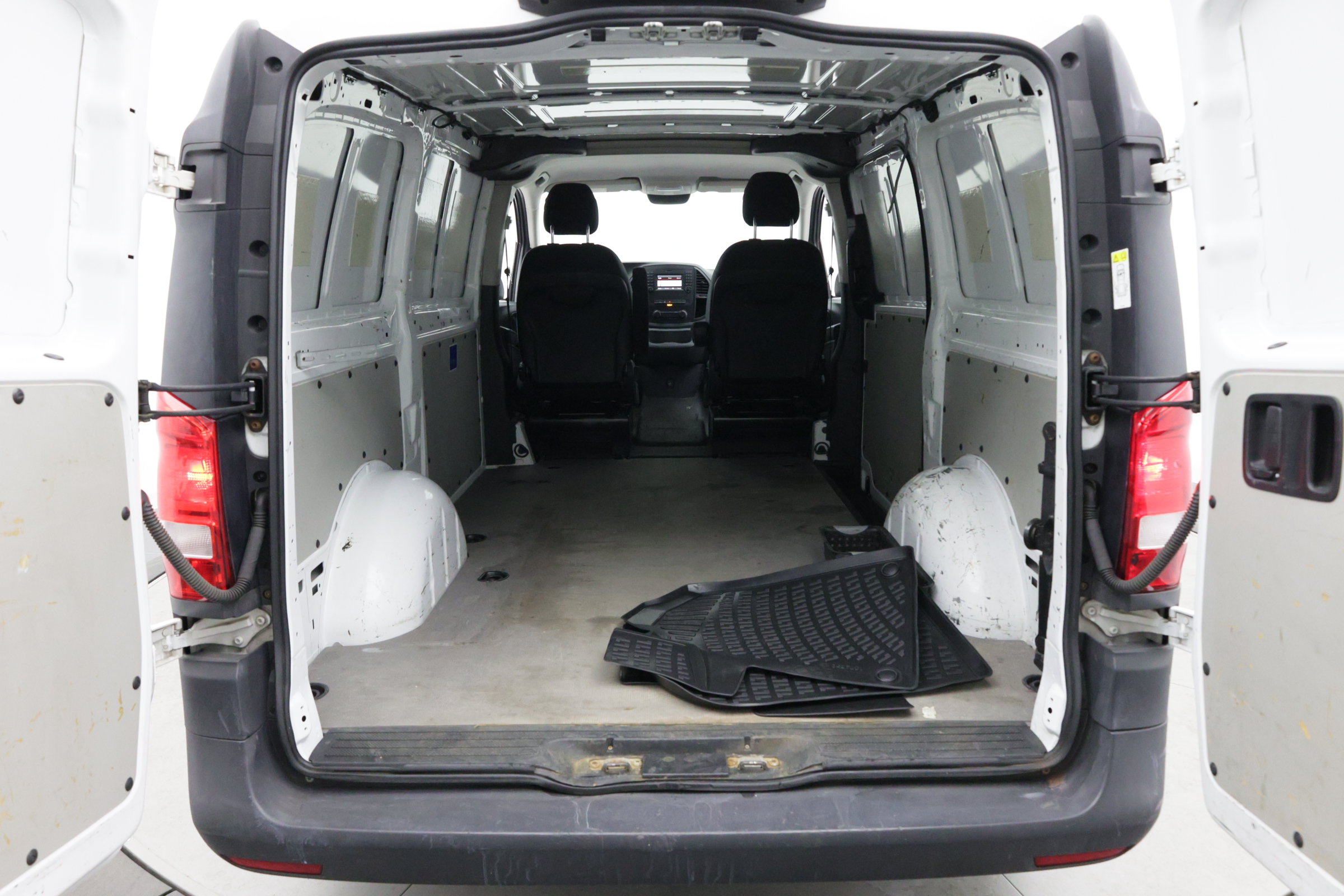 Used 2018 Mercedes-Benz Metris image 24