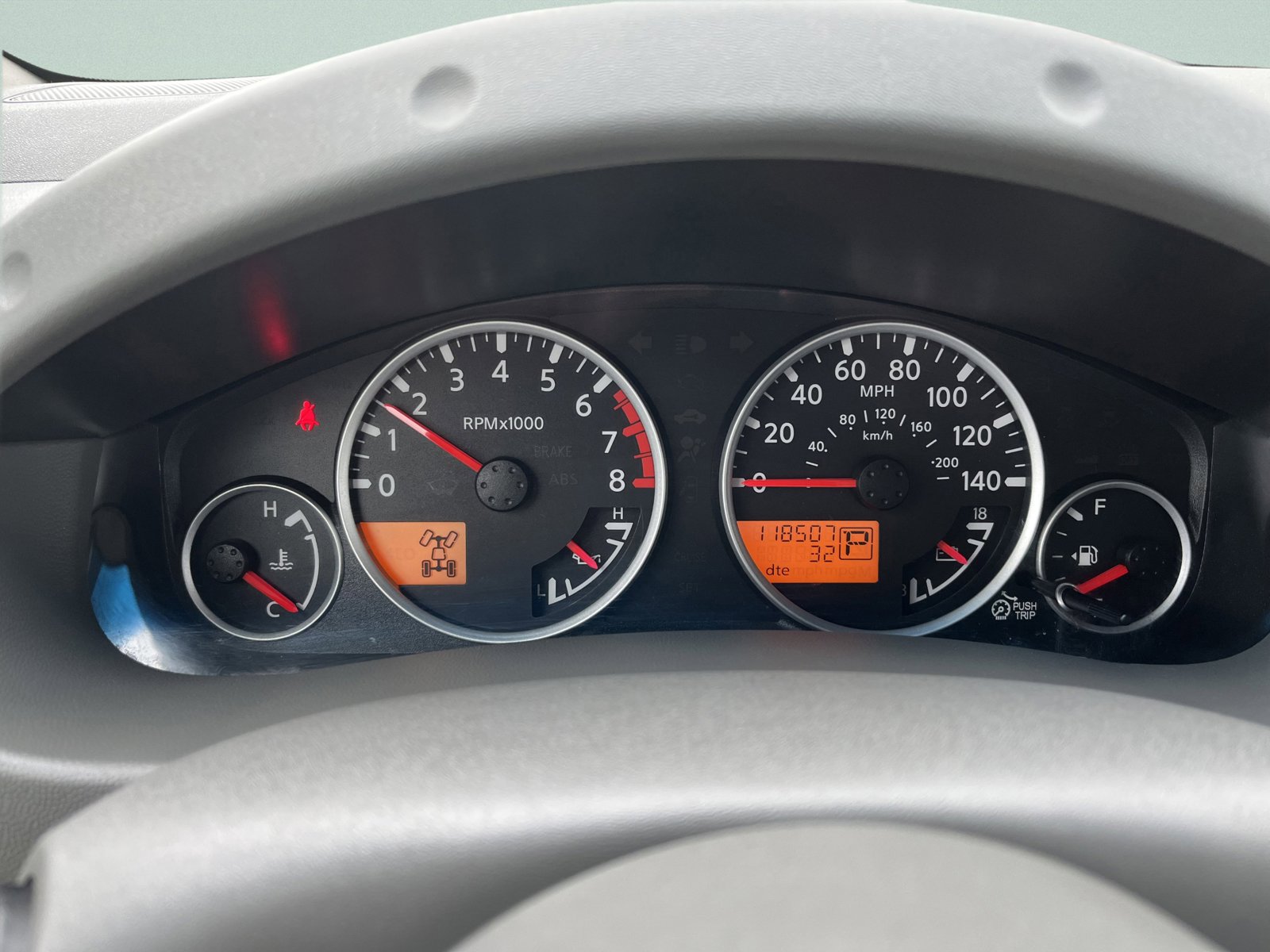 Used 2015 Nissan Frontier SL AWD/4WD image 17