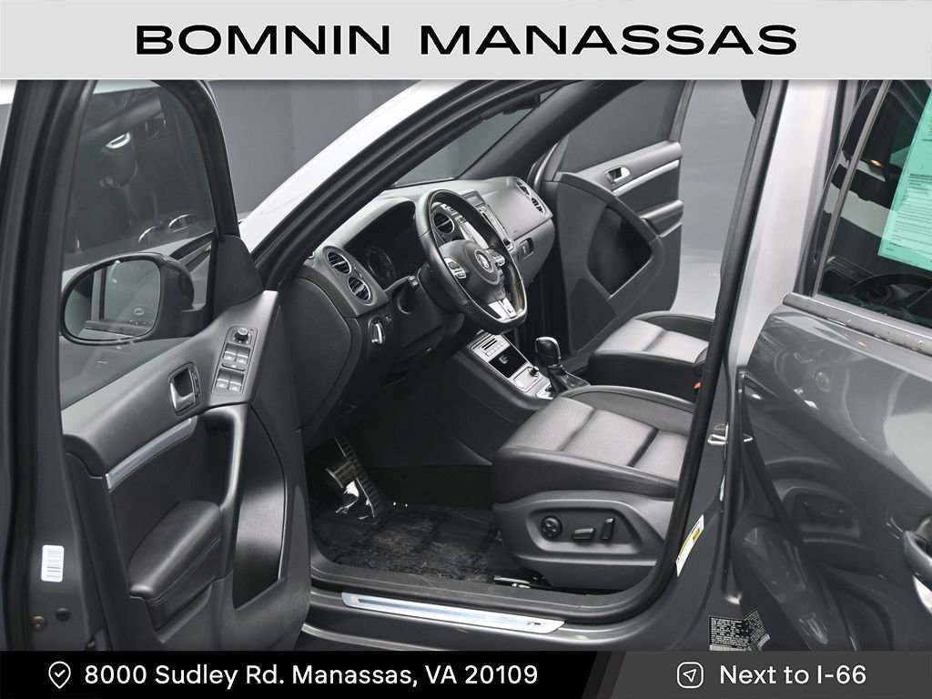 Used 2016 Volkswagen Tiguan R-Line image 12