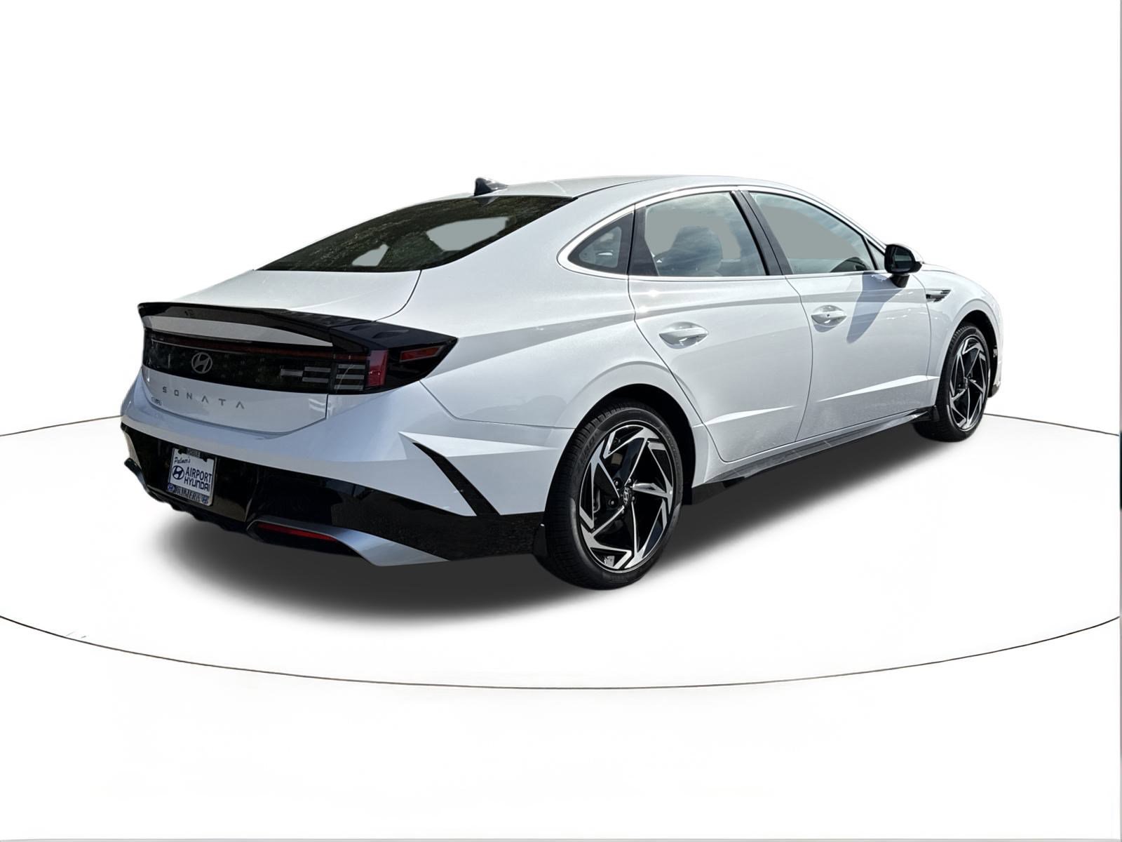 New 2026 Hyundai Sonata SEL image 3