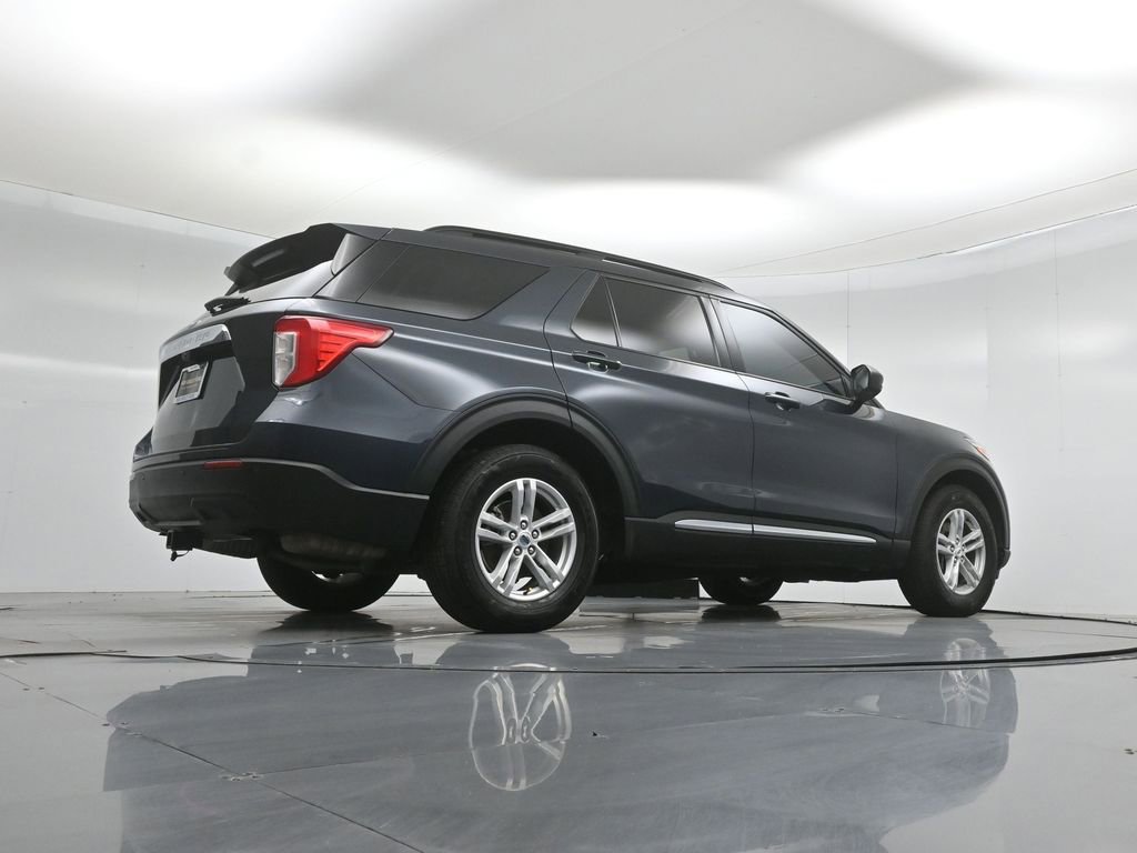 Certified 2024 Ford Explorer XLT image 48