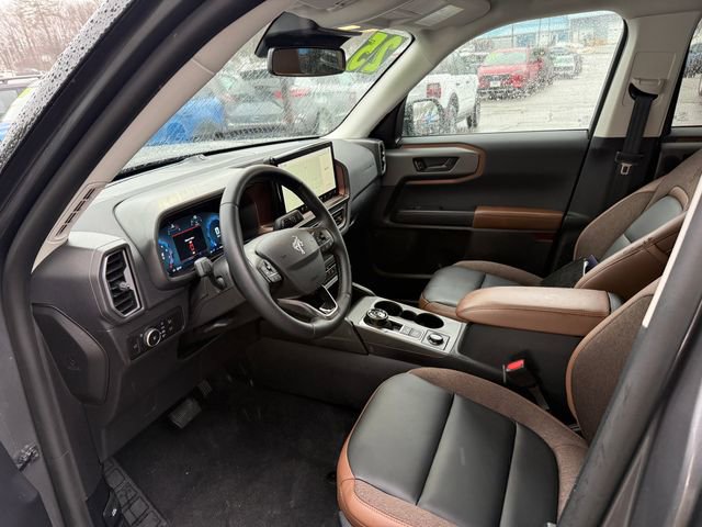 Used 2025 Ford Bronco Sport Outer Banks w/ Outer Banks Tech Package+ AWD/4WD image 3