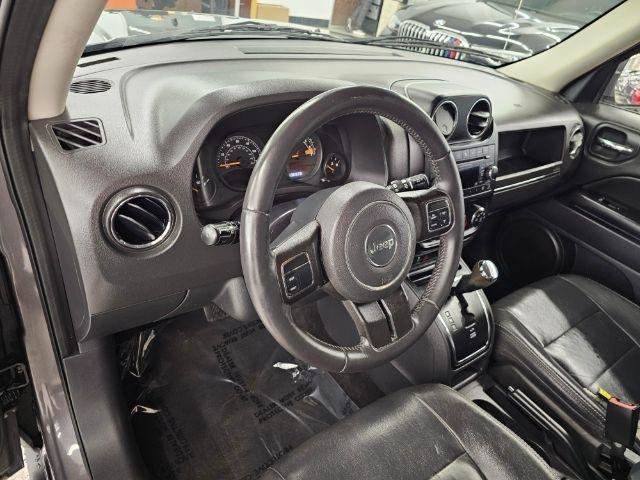 Used 2015 Jeep Patriot High Altitude AWD/4WD image 12