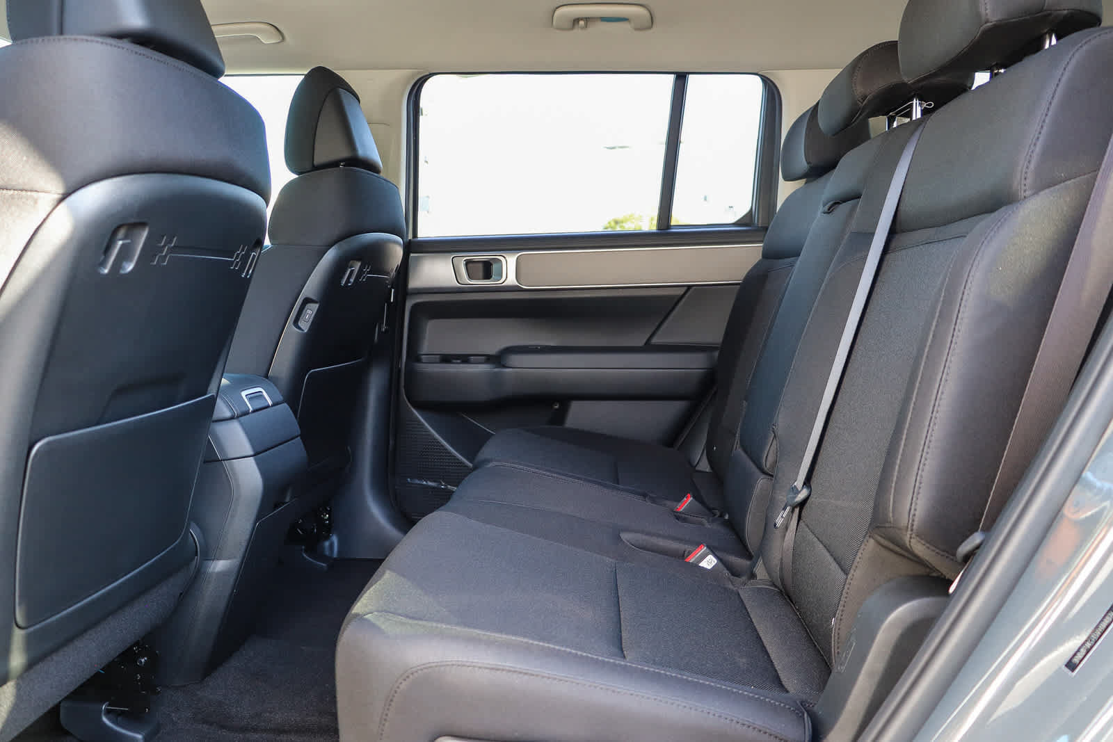 New 2027 Hyundai Santa Fe SE FWD image 19