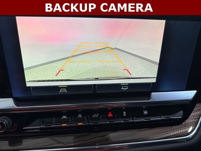 Used 2024 Chevrolet Silverado 1500 LT image 2