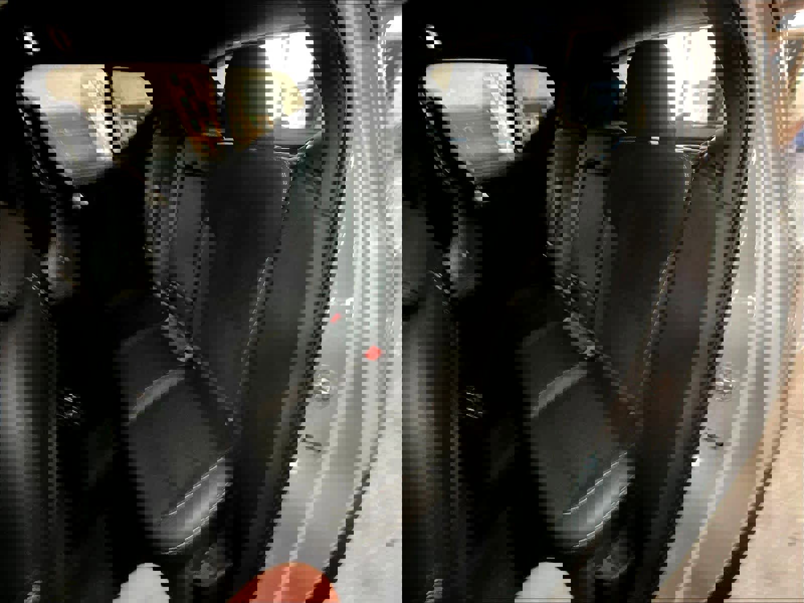 Used 2021 Volvo XC40 P8 Recharge image 27