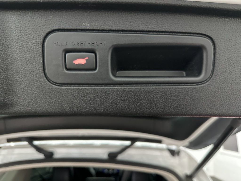 Used 2024 Honda Pilot Elite image 42