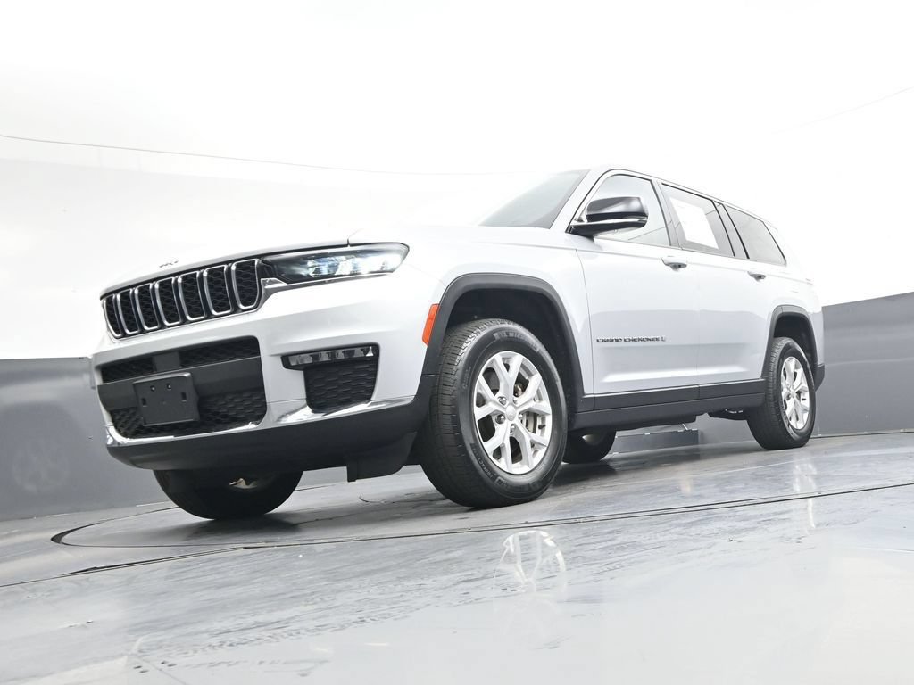 Used 2023 Jeep Grand Cherokee L Limited AWD/4WD image 49