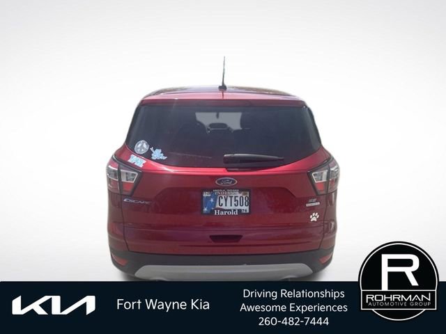 Used 2017 Ford Escape SE FWD image 4