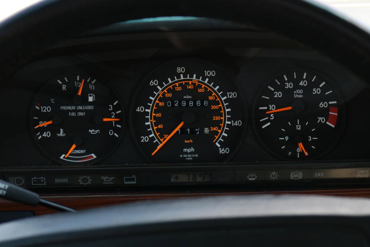 Used 1990 Mercedes-Benz 300 SE image 16