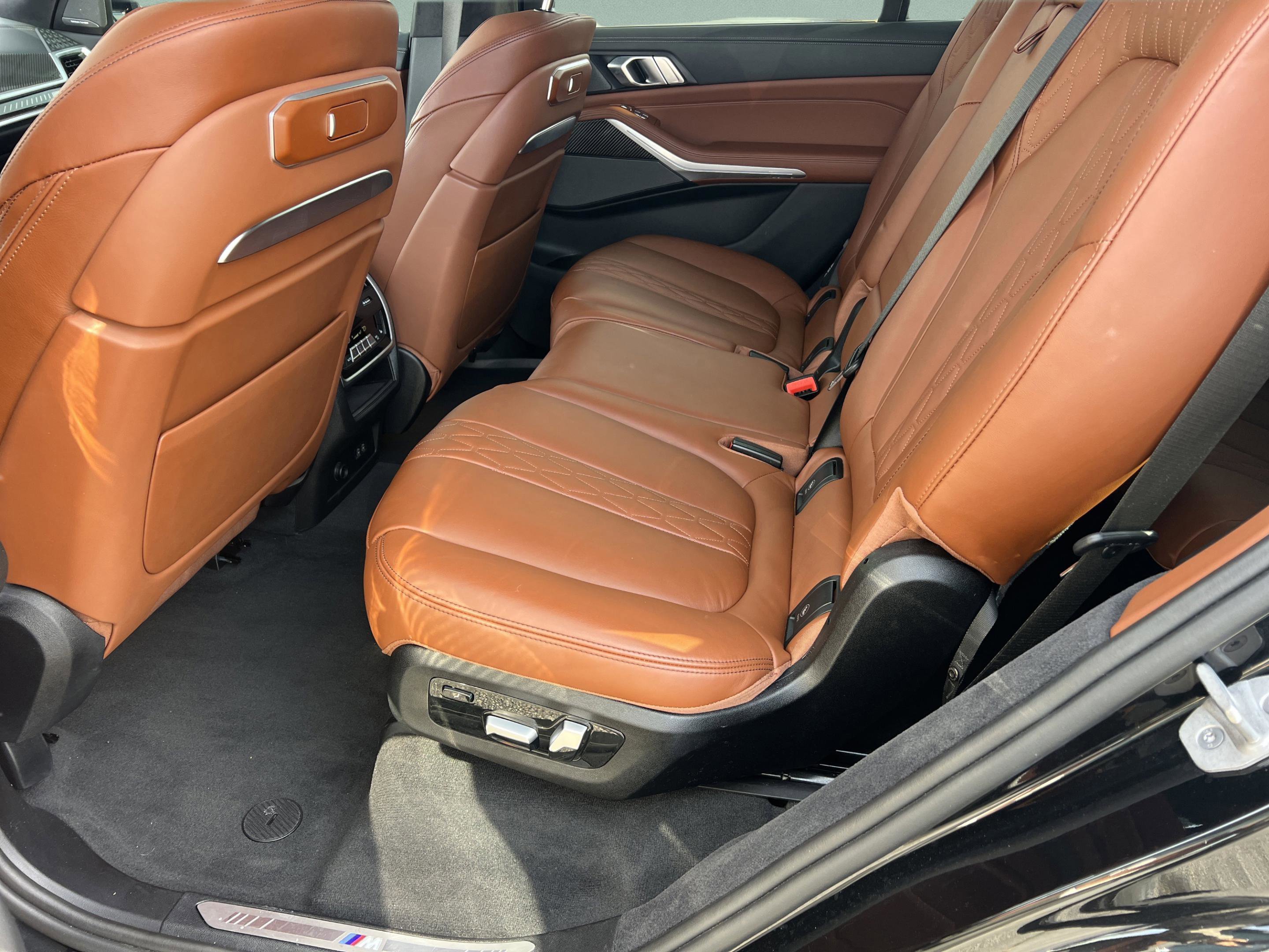 Used 2024 BMW X7 M60i image 14