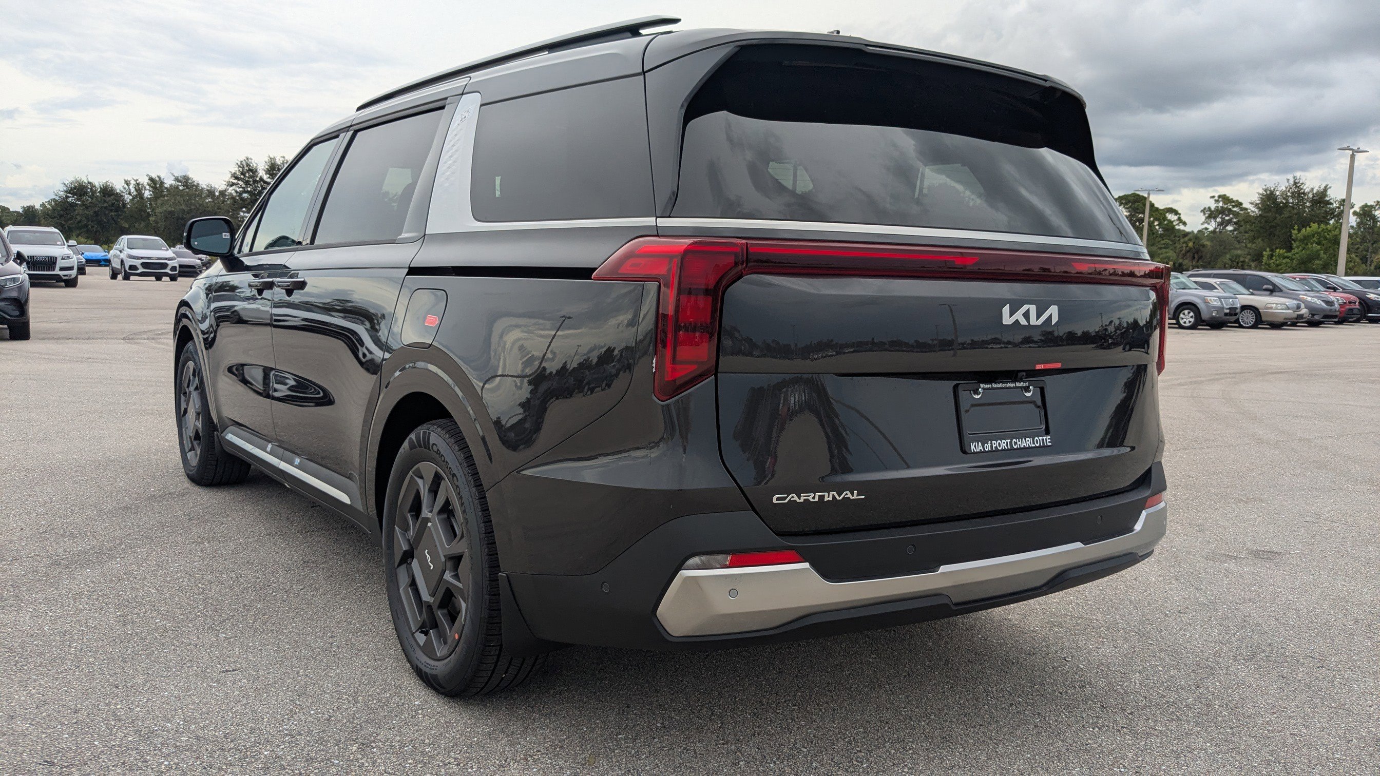 New 2026 Kia Carnival SX image 7