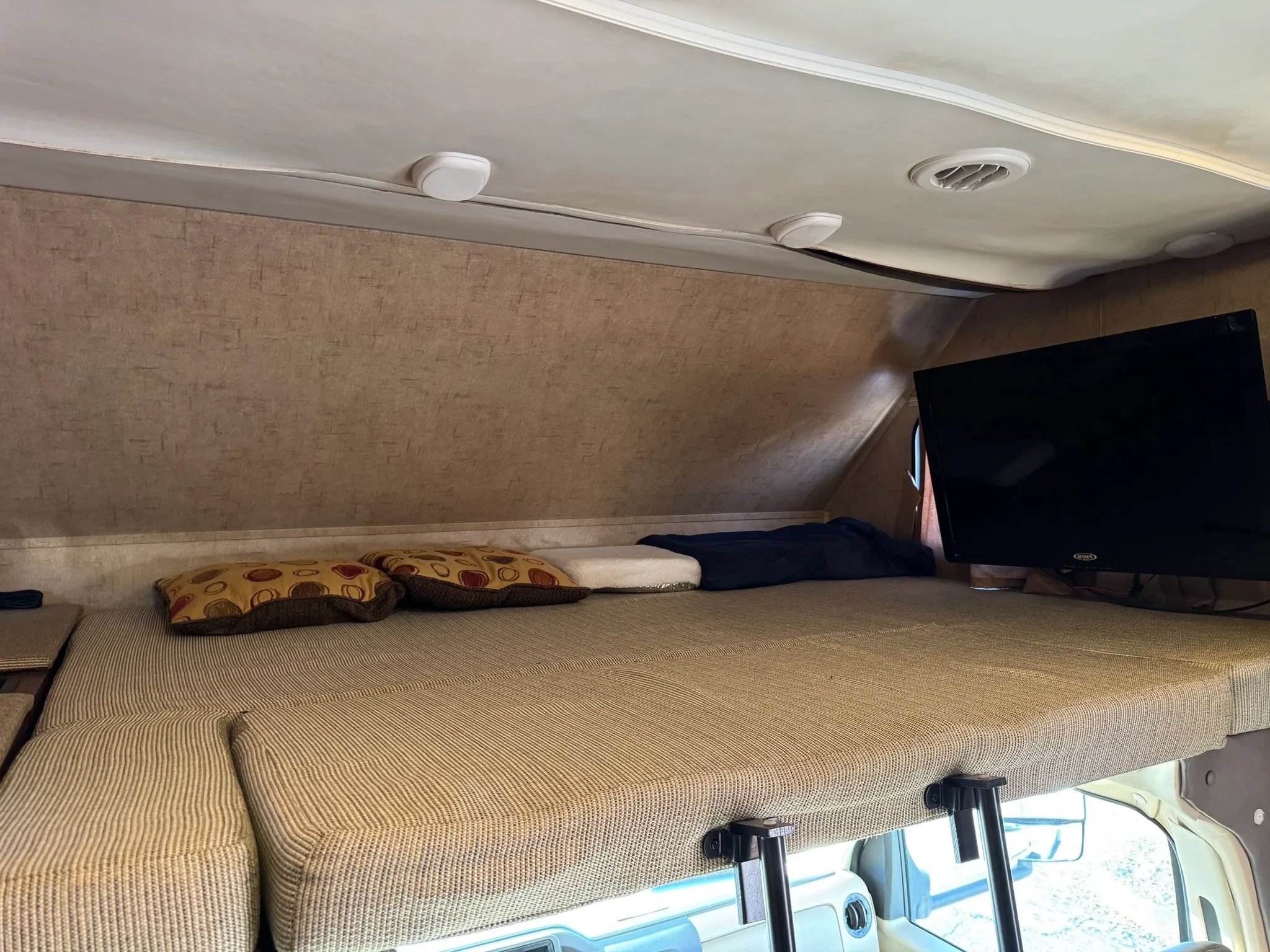 Used 2015 Ford E-450 and Econoline 450 Super Duty w/ Motorhome Prep Package RWD image 66