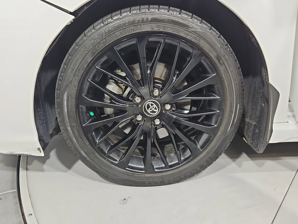 Used 2020 Toyota Camry SE image 25