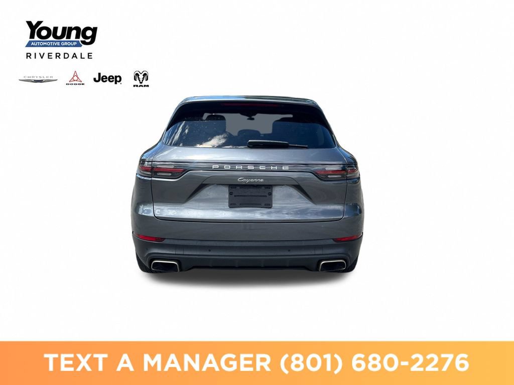 Used 2022 Porsche Cayenne w/ Premium Package AWD/4WD image 4