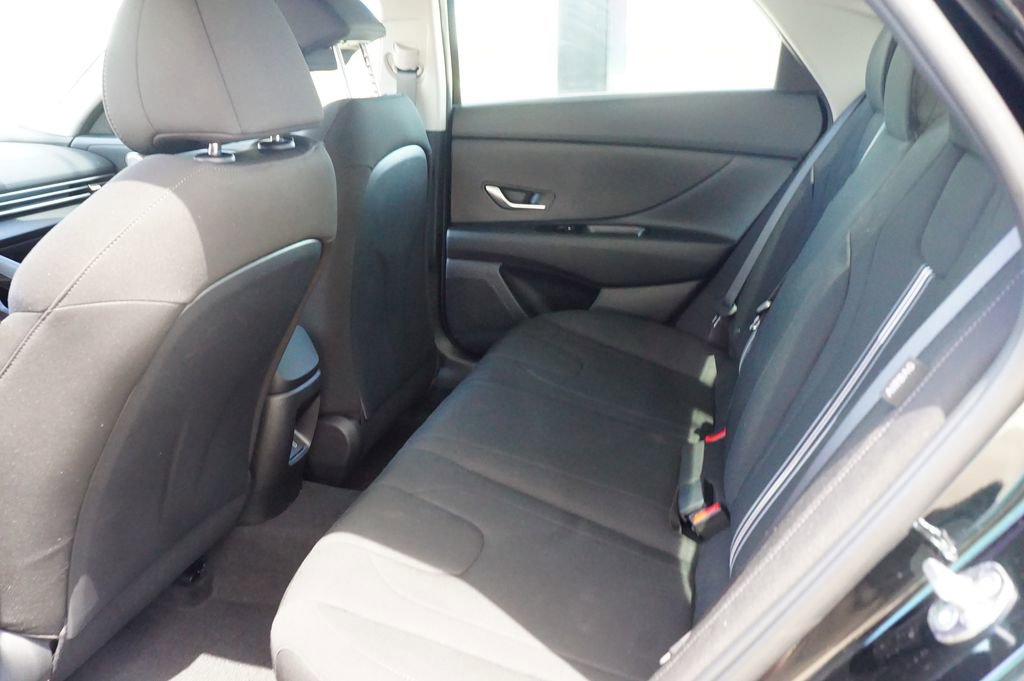 New 2025 Hyundai Elantra Blue image 20