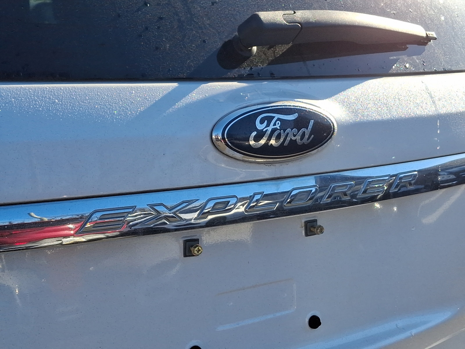 Used 2015 Ford Explorer XLT image 29