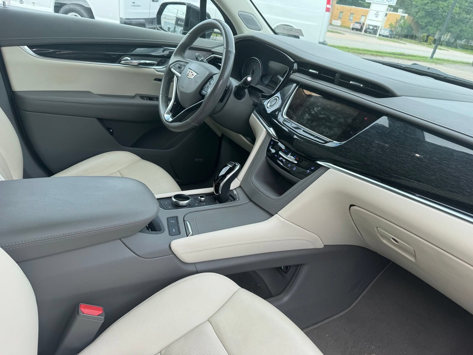 Certified 2021 Cadillac XT6 Premium Luxury AWD/4WD image 13