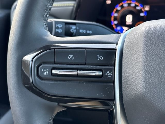 Used 2026 Chevrolet Colorado ZR2 image 21