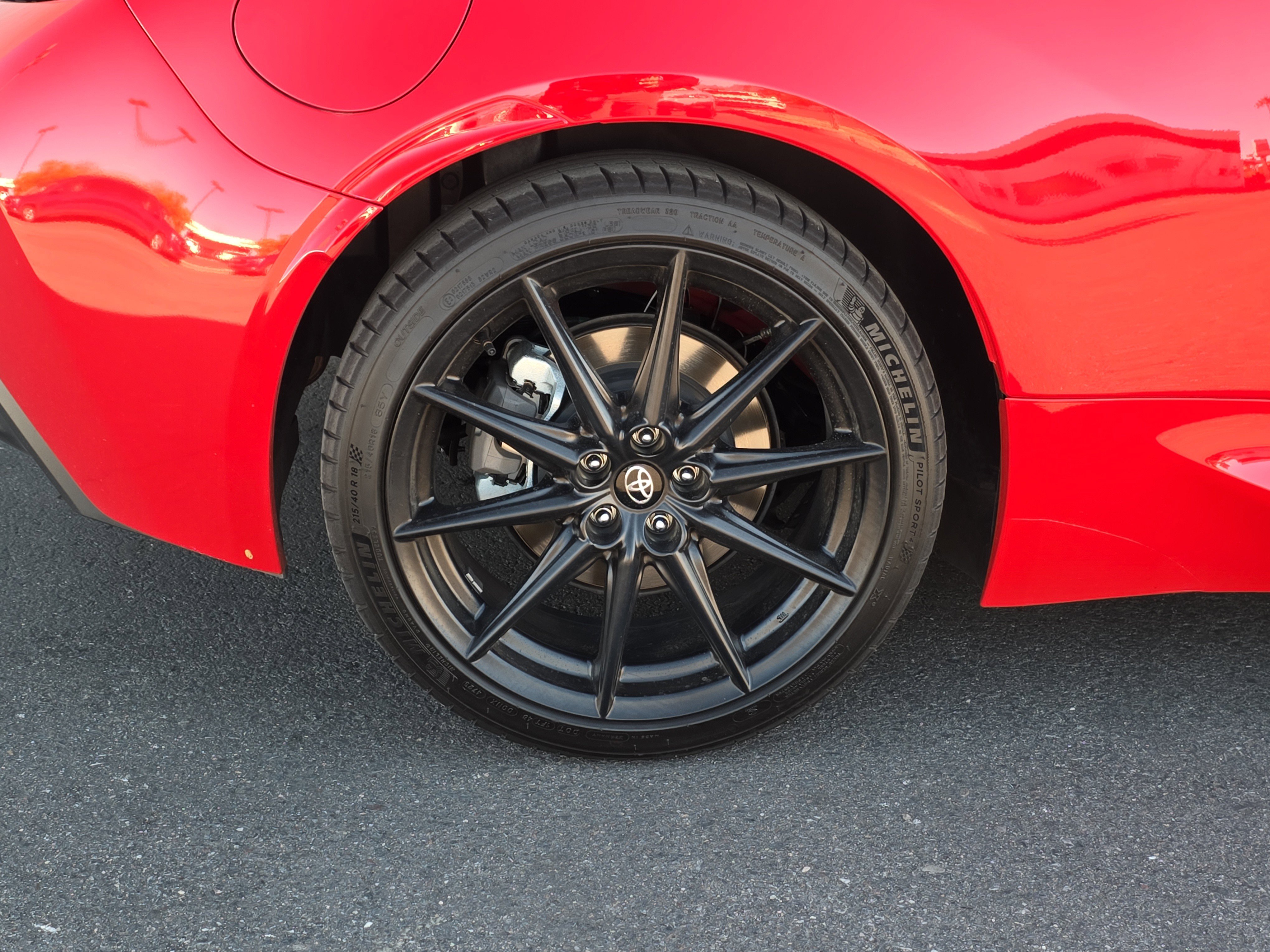 Used 2024 Toyota GR86 Premium image 10