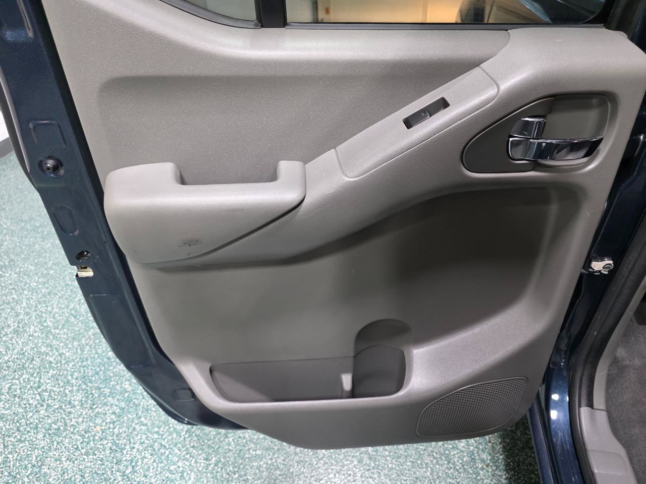 Used 2019 Nissan Frontier SV RWD image 19