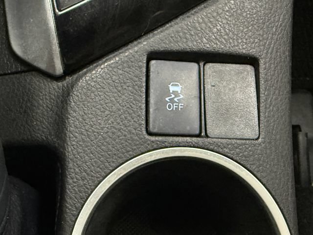 Used 2018 Toyota Corolla LE FWD image 20