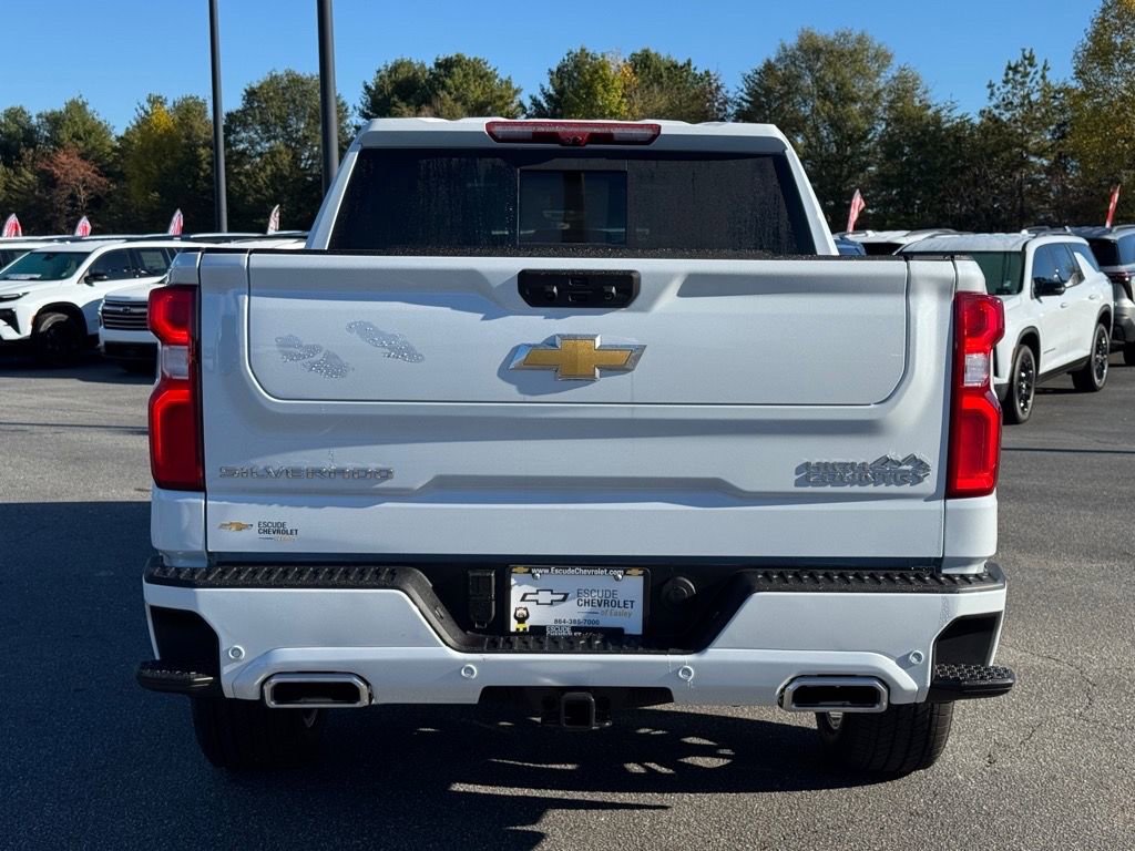 New 2026 Chevrolet Silverado 1500 High Country AWD/4WD image 4