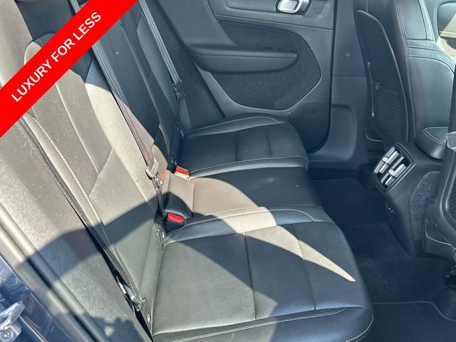 Used 2021 Volvo XC40 T5 Momentum w/ Premium Package AWD/4WD image 22