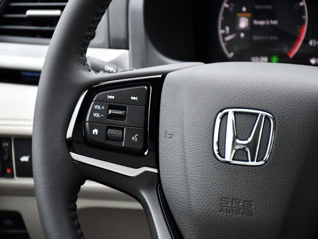 New 2026 Honda Odyssey Touring image 24