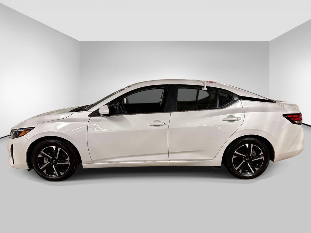 Used 2024 Nissan Sentra SV FWD image 2