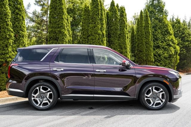 Used 2023 Hyundai Palisade Limited FWD image 12