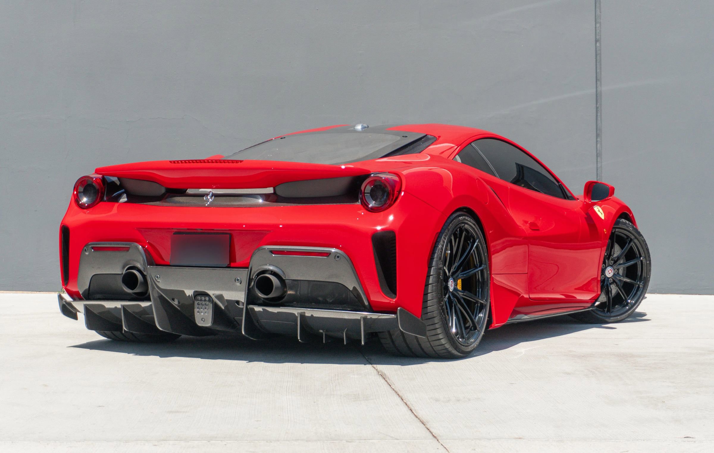 Used 2019 Ferrari 488 Pista Coupe RWD image 6