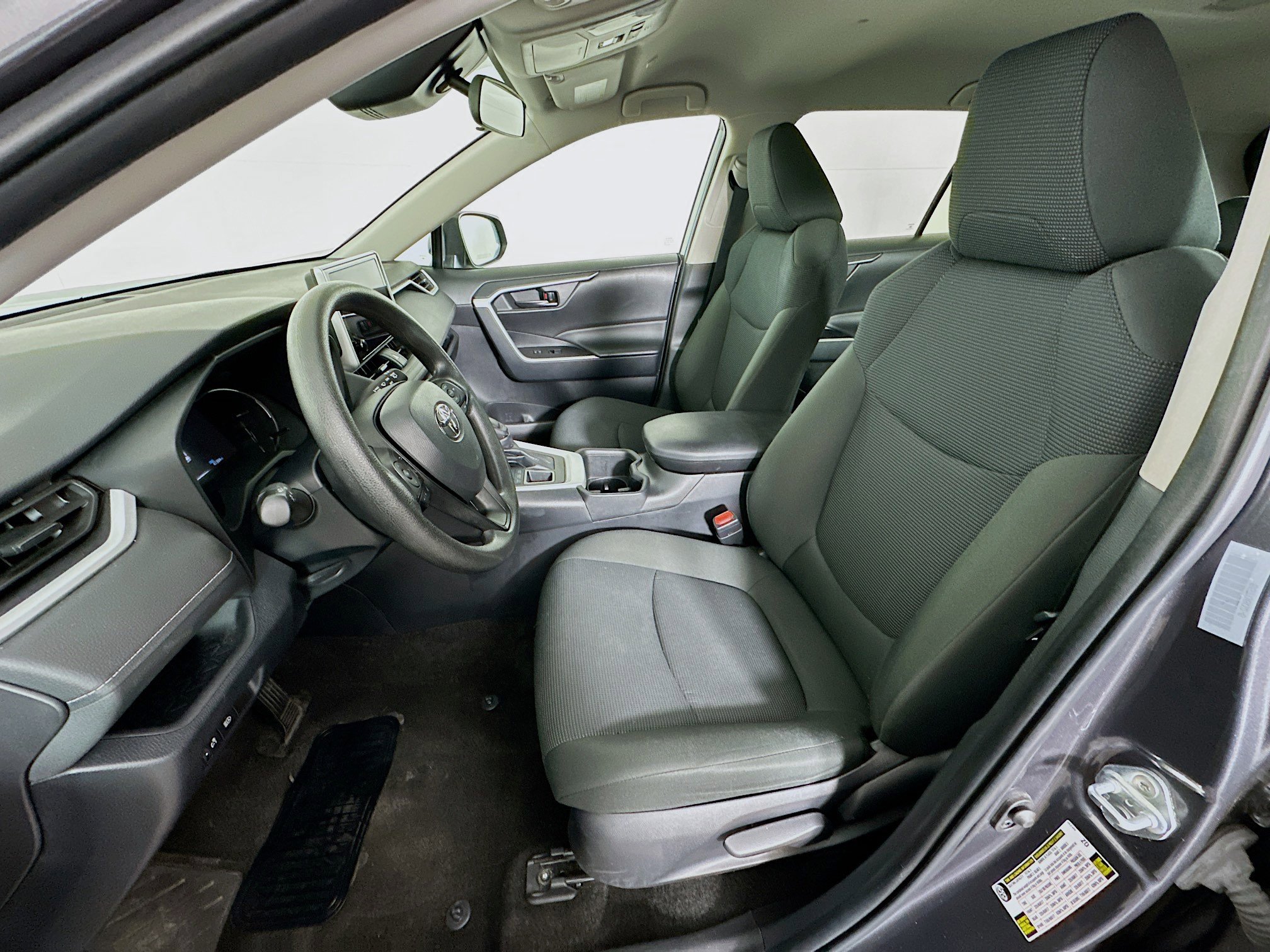 Used 2024 Toyota RAV4 LE image 13