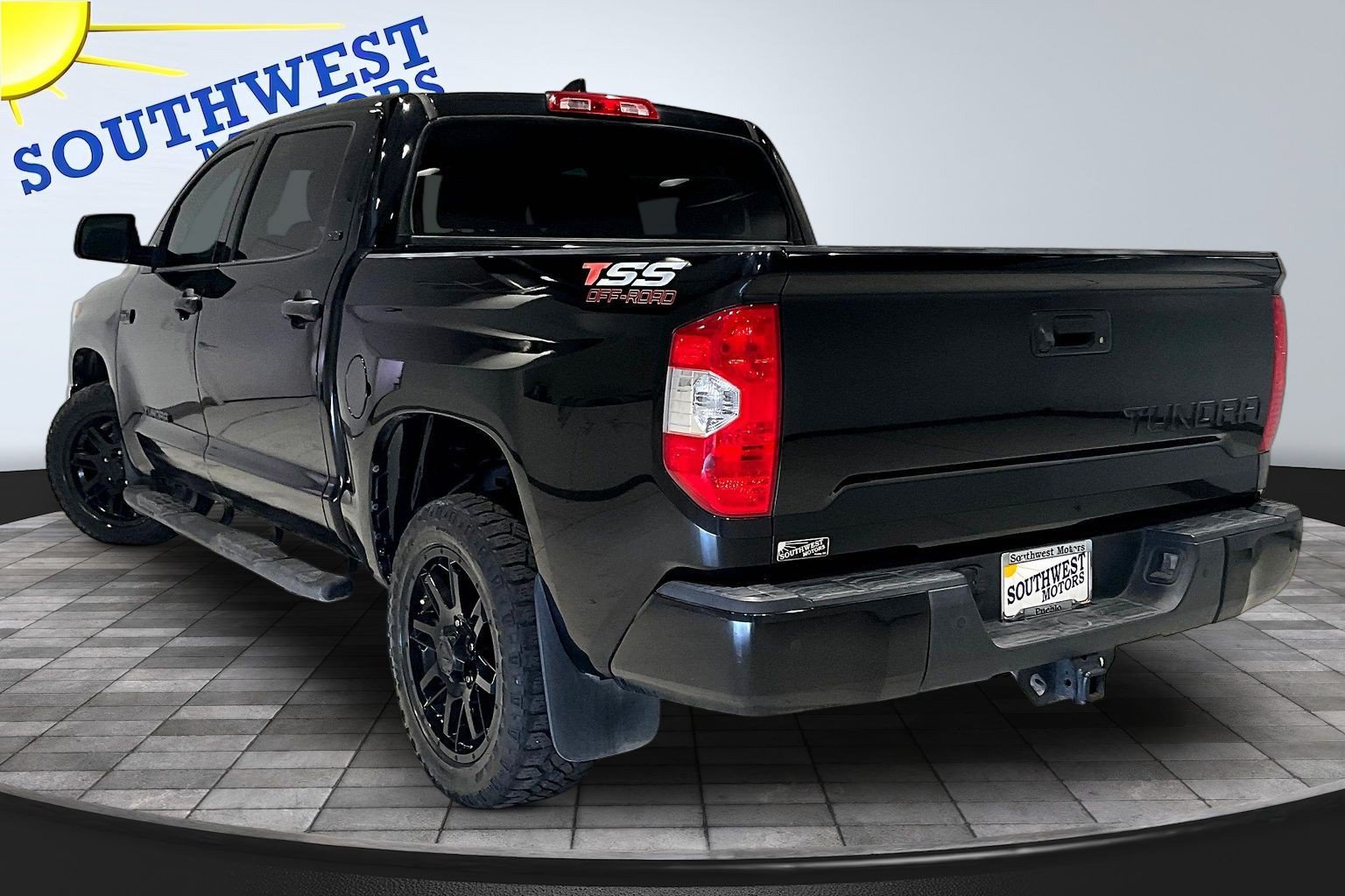 Used 2021 Toyota Tundra SR5 RWD image 5