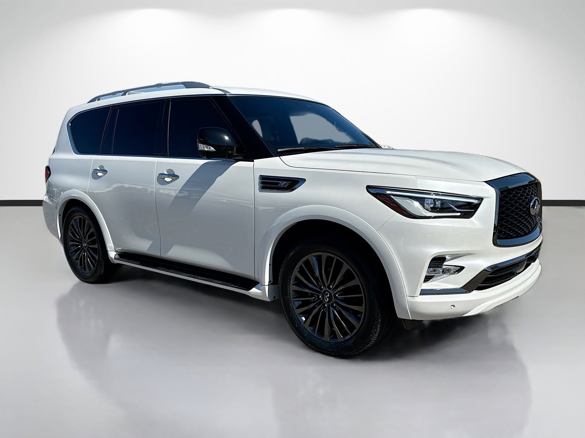 Used 2024 INFINITI QX80 Sensory