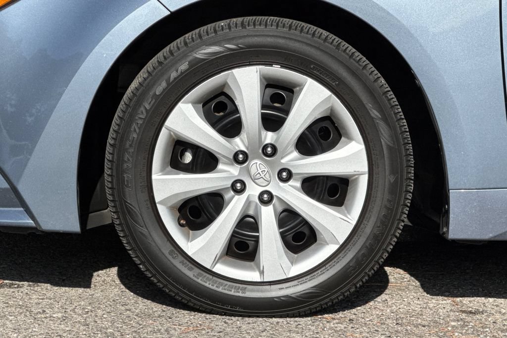 Certified 2025 Toyota Corolla LE FWD image 23