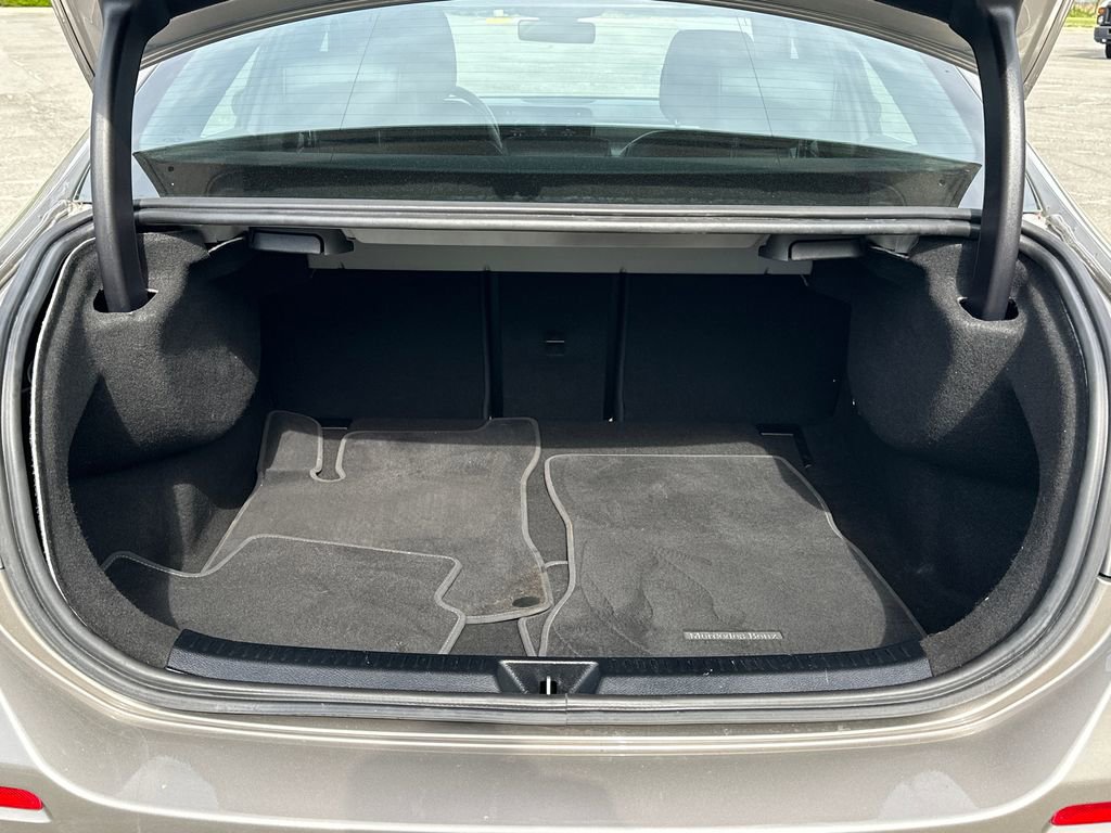 Used 2020 Mercedes-Benz A 220 w/ Premium Package image 6