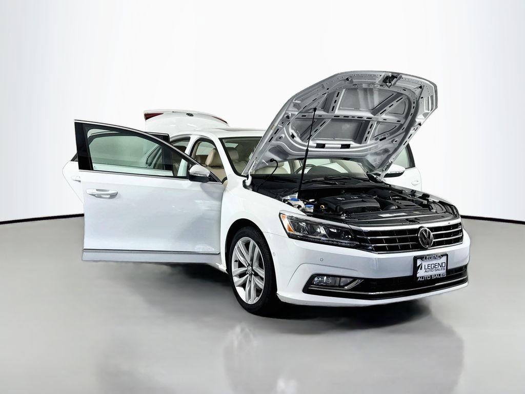 Used 2017 Volkswagen Passat 1.8T SEL Premium FWD image 21