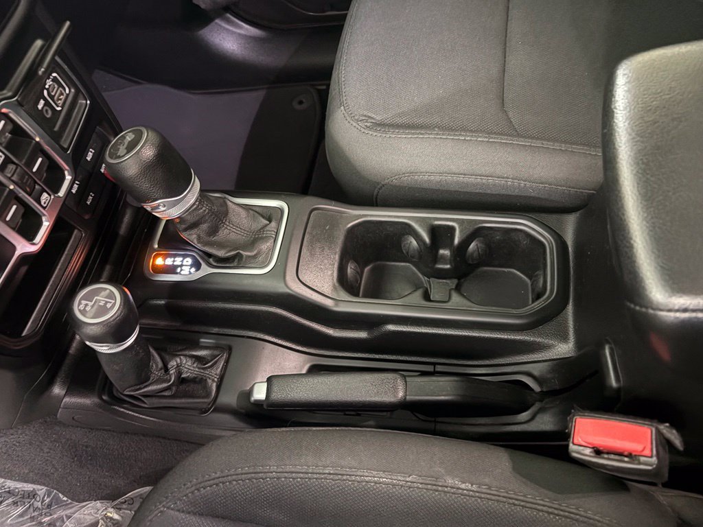 Used 2021 Jeep Wrangler Unlimited Sport AWD/4WD image 29
