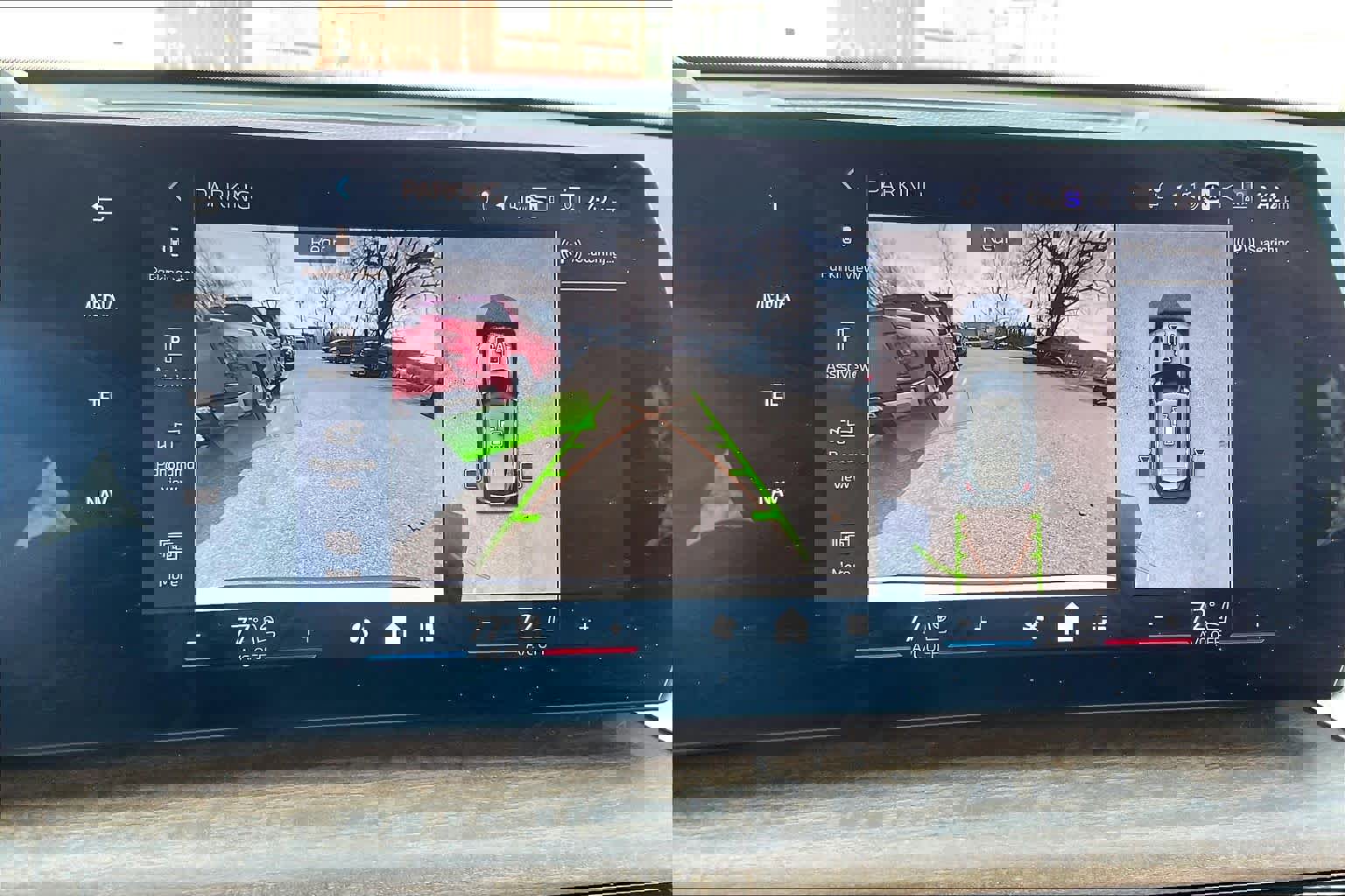 Used 2024 BMW X1 xDrive28i w/ Premium Package image 30