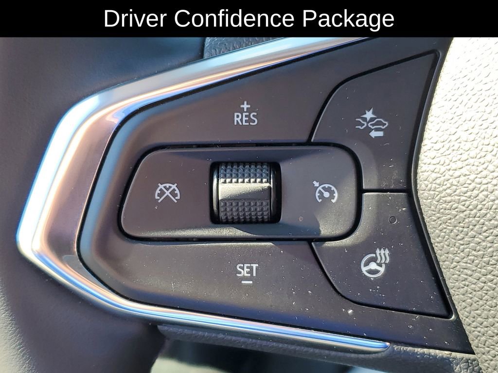 Used 2025 Chevrolet Trax ACTIV w/ Sunroof Package image 12