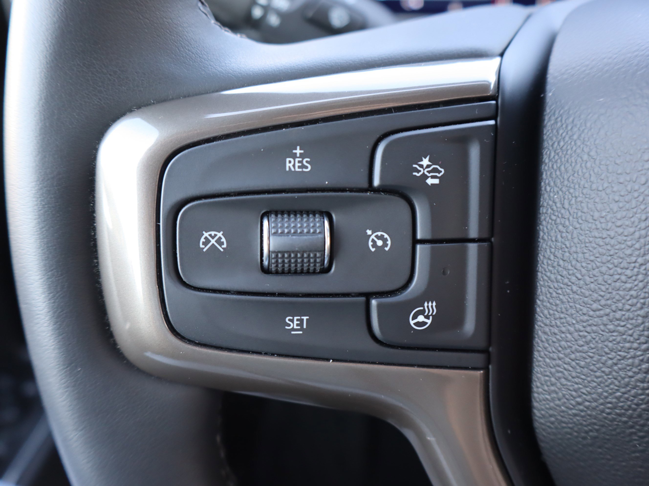 Used 2024 Chevrolet Silverado 2500 High Country w/ High Country Premium Package image 26