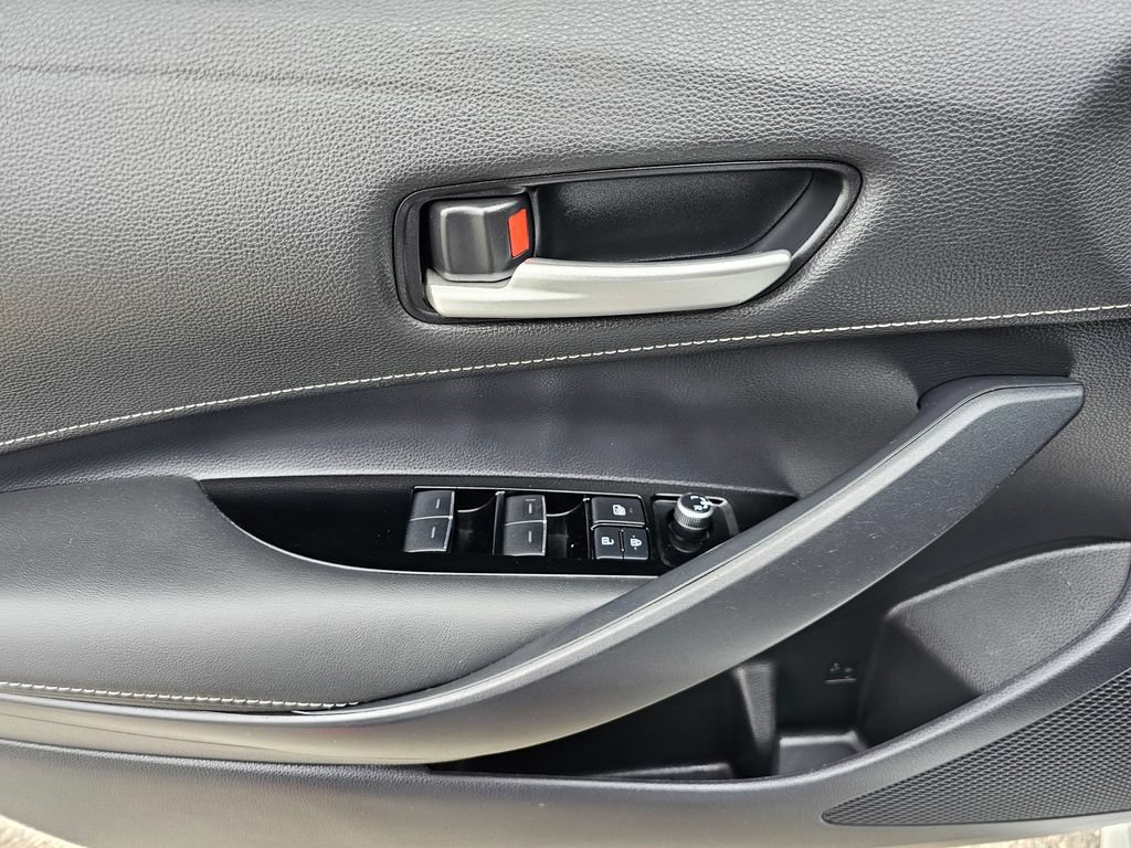 Used 2021 Toyota Corolla SE FWD image 23