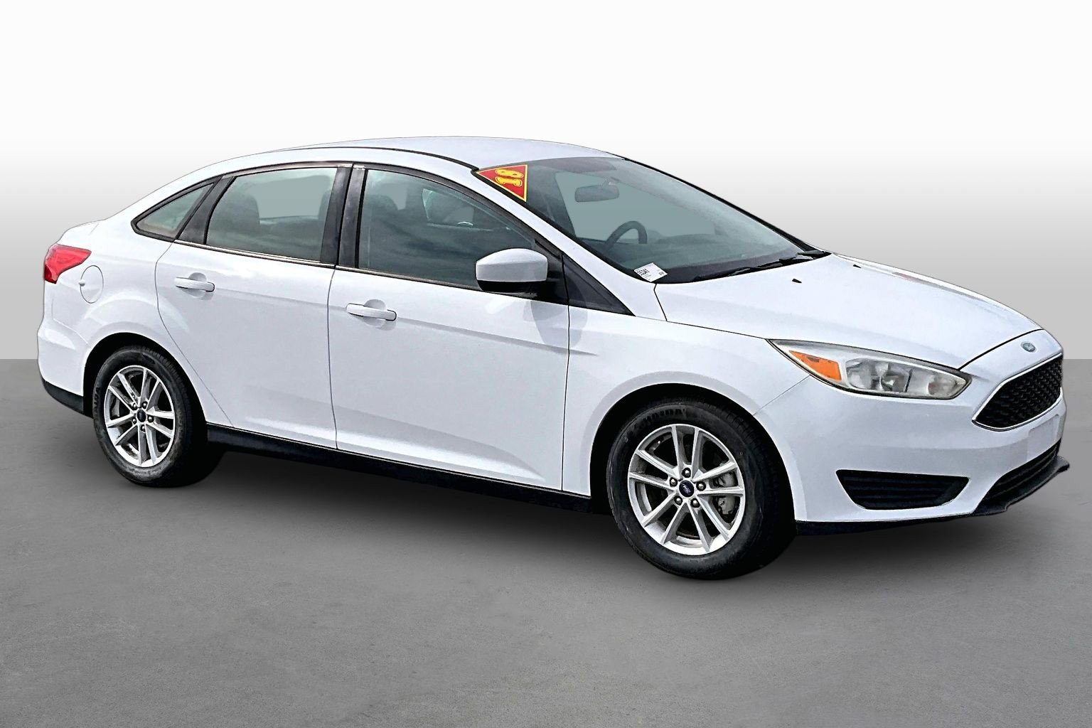 Used 2018 Ford Focus SE FWD image 9