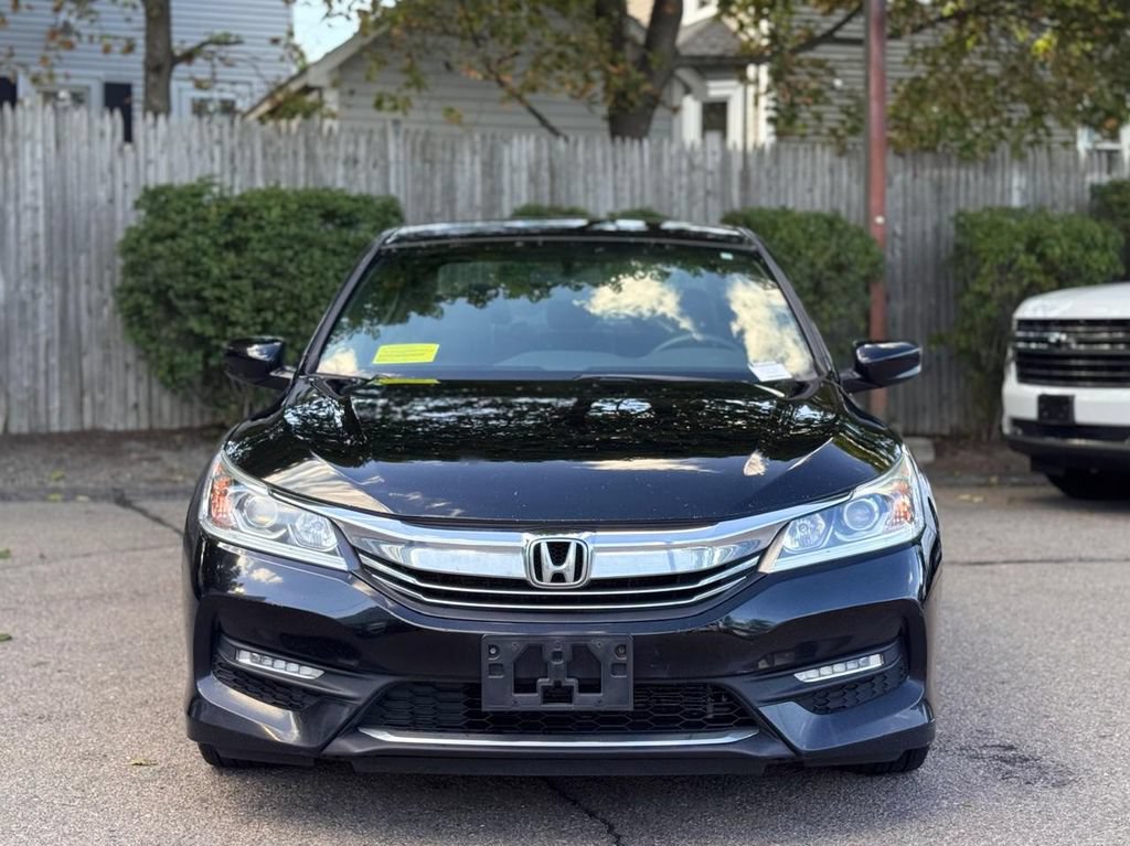 Used 2016 Honda Accord Sport image 9
