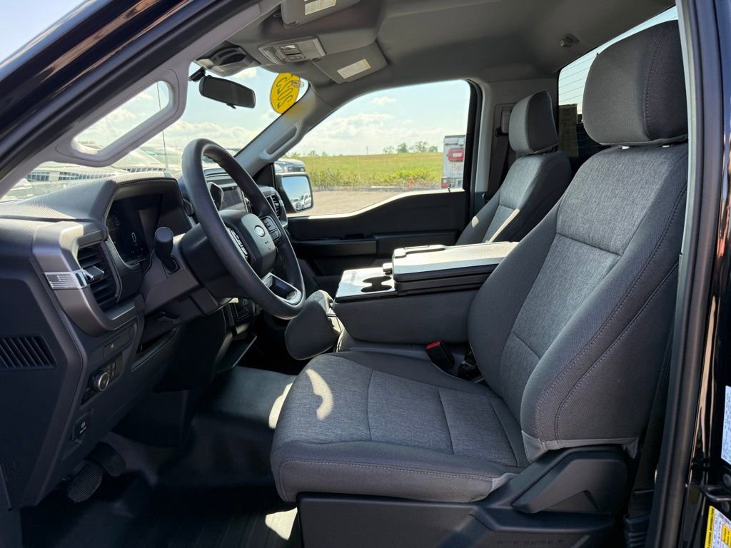 Used 2025 Ford F150 XL w/ Equipment Group 103A High image 5