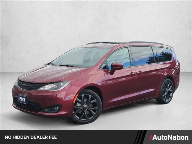 Used 2020 Chrysler Pacifica Touring-L FWD image 1